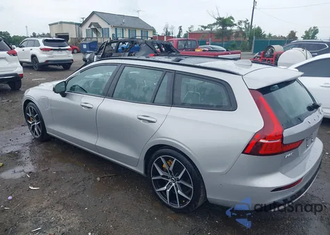2024 Volvo V60 Recharge Plug-In Hybrid T8 Polestar Engineered из США, поврежденный, VIN YV1H60EP8R1627666